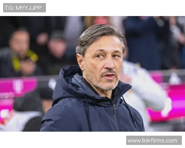 多特主帅因个人原因突然辞职，球迷震惊与猜测